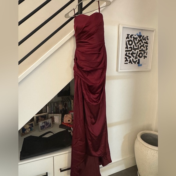 Elegant Burgundy Maxi Skirt - Picture 1 of 7